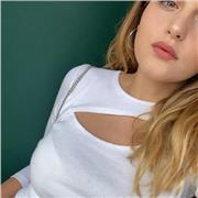 Laureanda in economia aziendale, bravissima in matematica e fisica. Appassionata dei numeri da quando sono piccola e adoro trasgerire le mie conoscenze